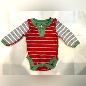 newborn organic cotton long sleeve Hanna Andersson onesie